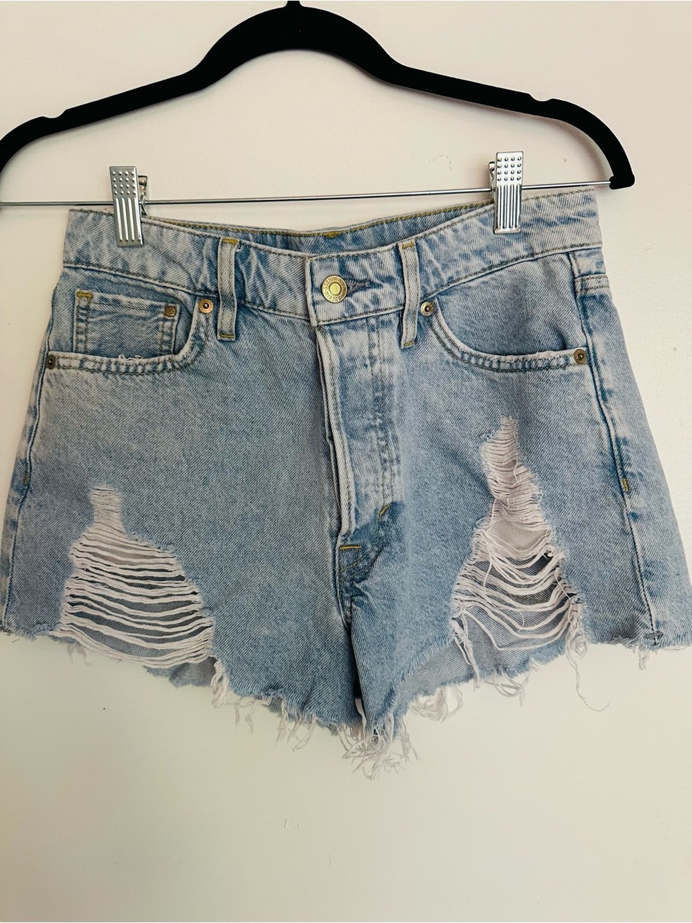 H&M Women’s Vintage High-Waisted Denim Shorts- Size 4